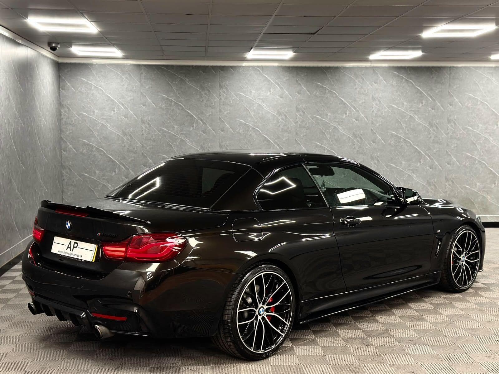 2017 BMW 4 Series - Thumbnail 32