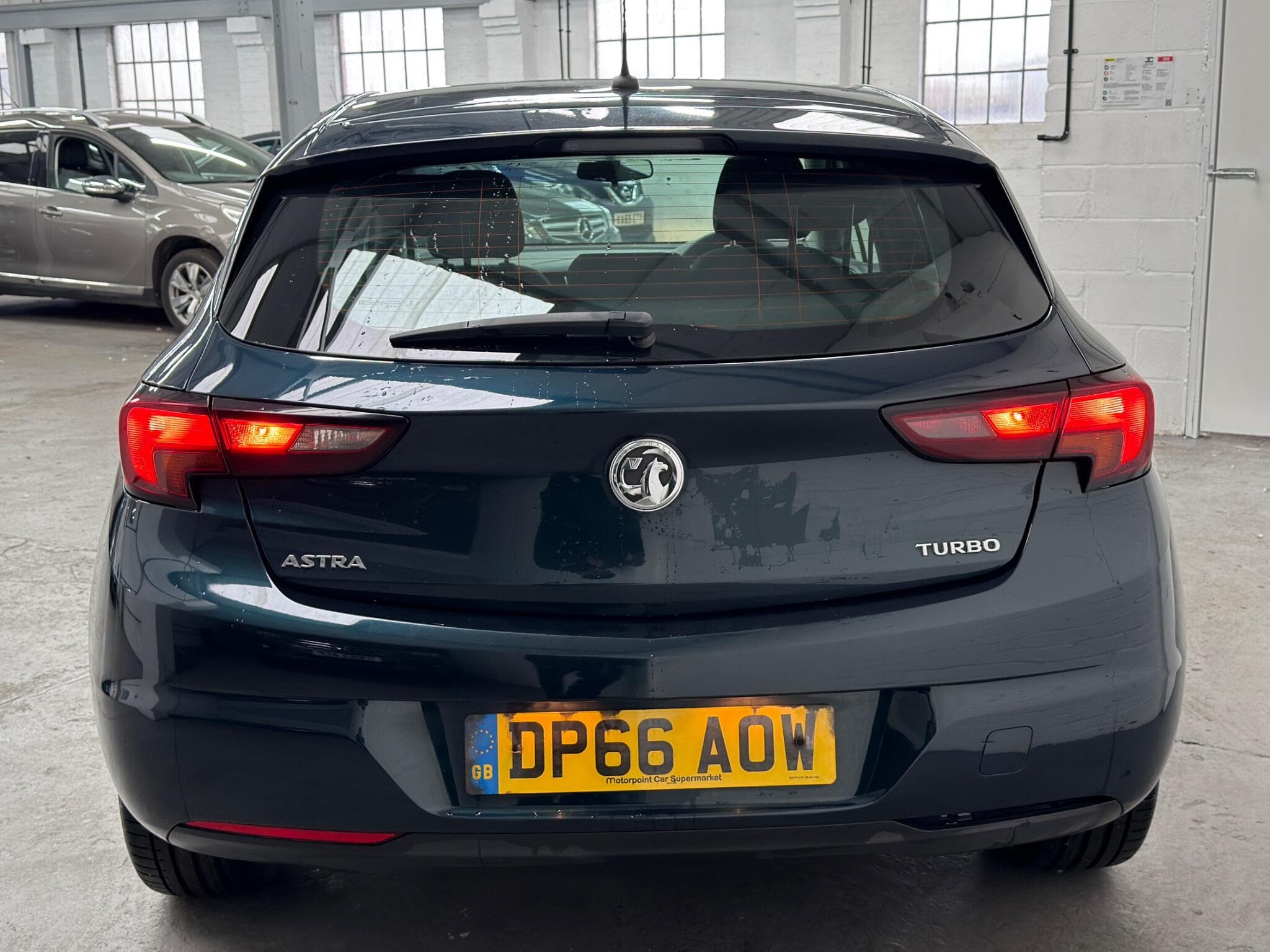 2016 Vauxhall Astra - Thumbnail 8