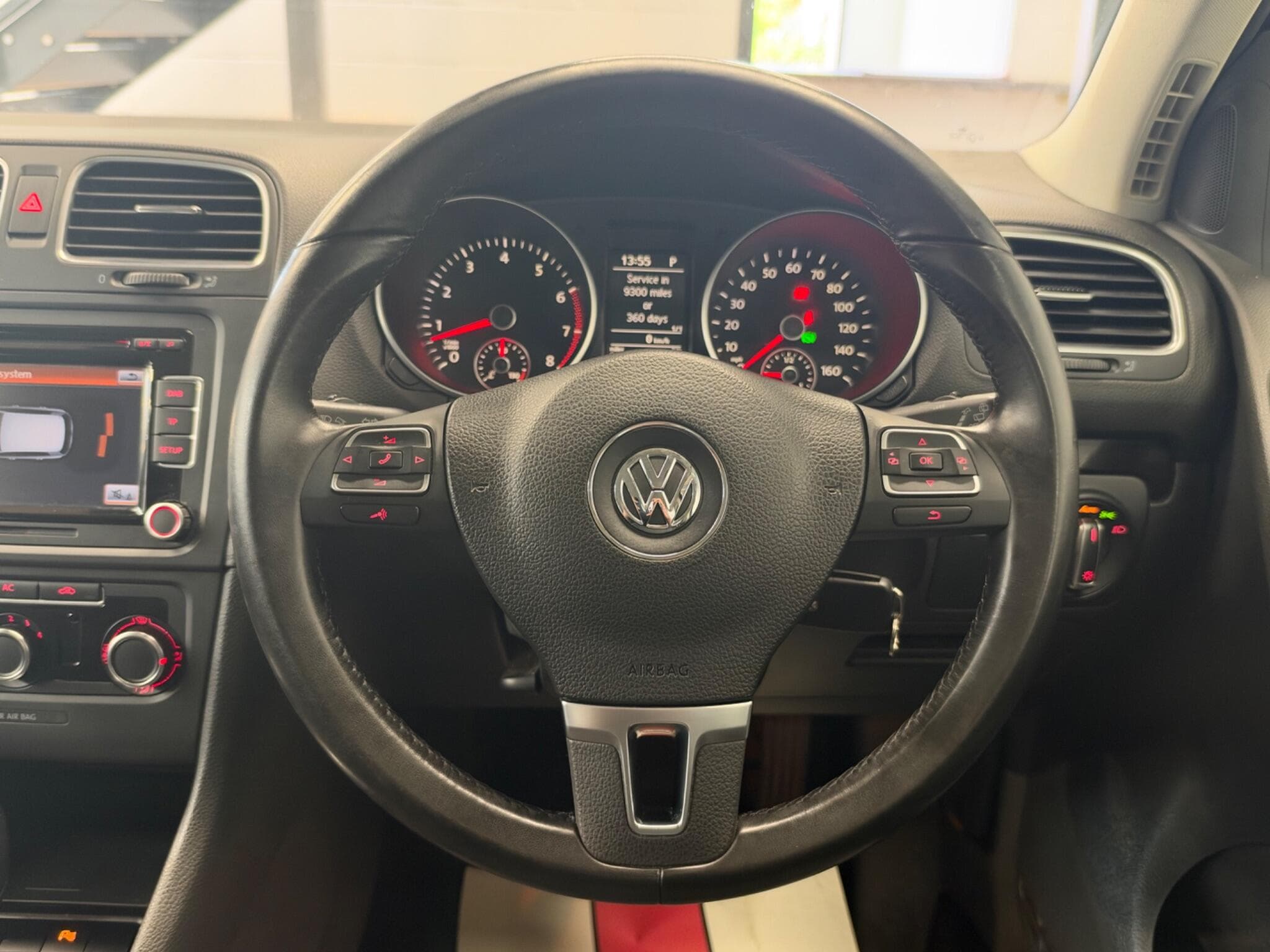 2011 Volkswagen Golf - Thumbnail 32