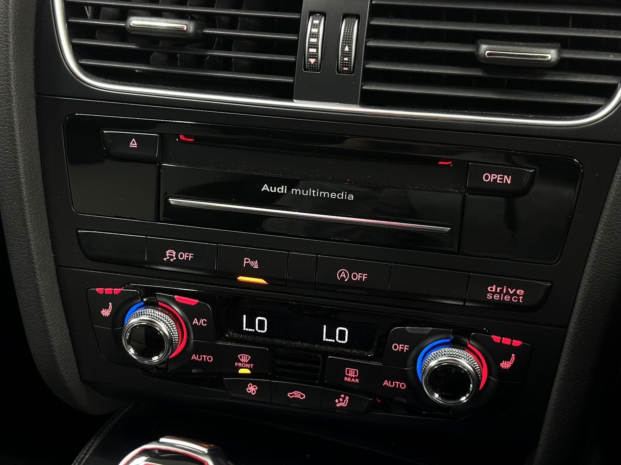 2015 Audi S4 Avant - Thumbnail 31