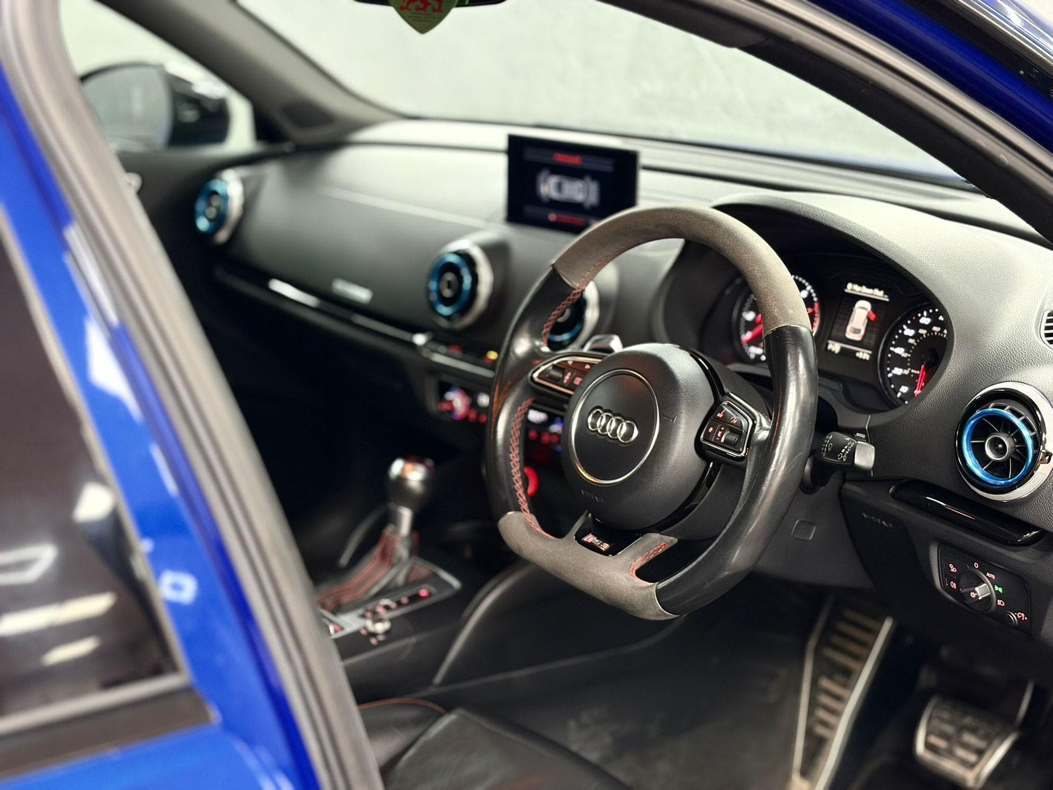 2016 Audi RS3 - Thumbnail 30