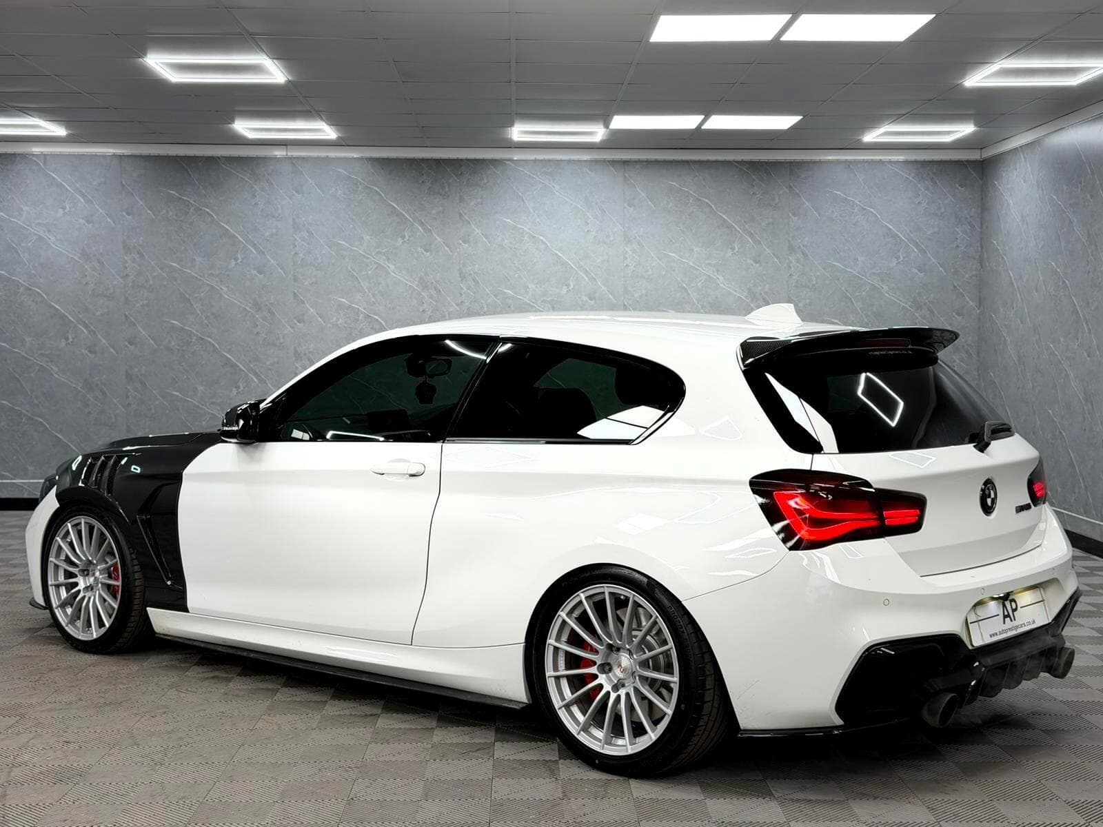 2019 BMW 1 Series - Thumbnail 26