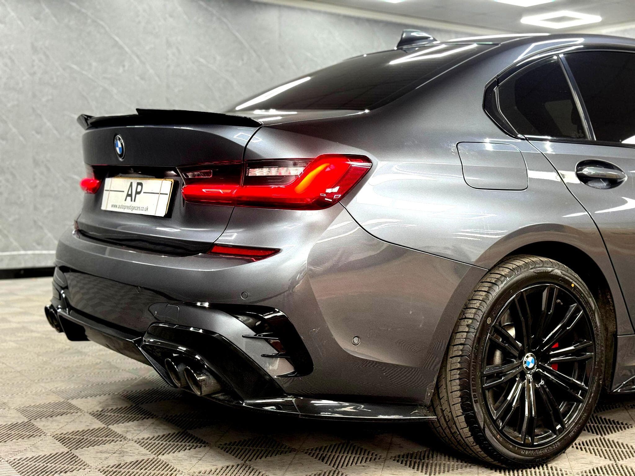 2019 BMW 3 Series - Thumbnail 15