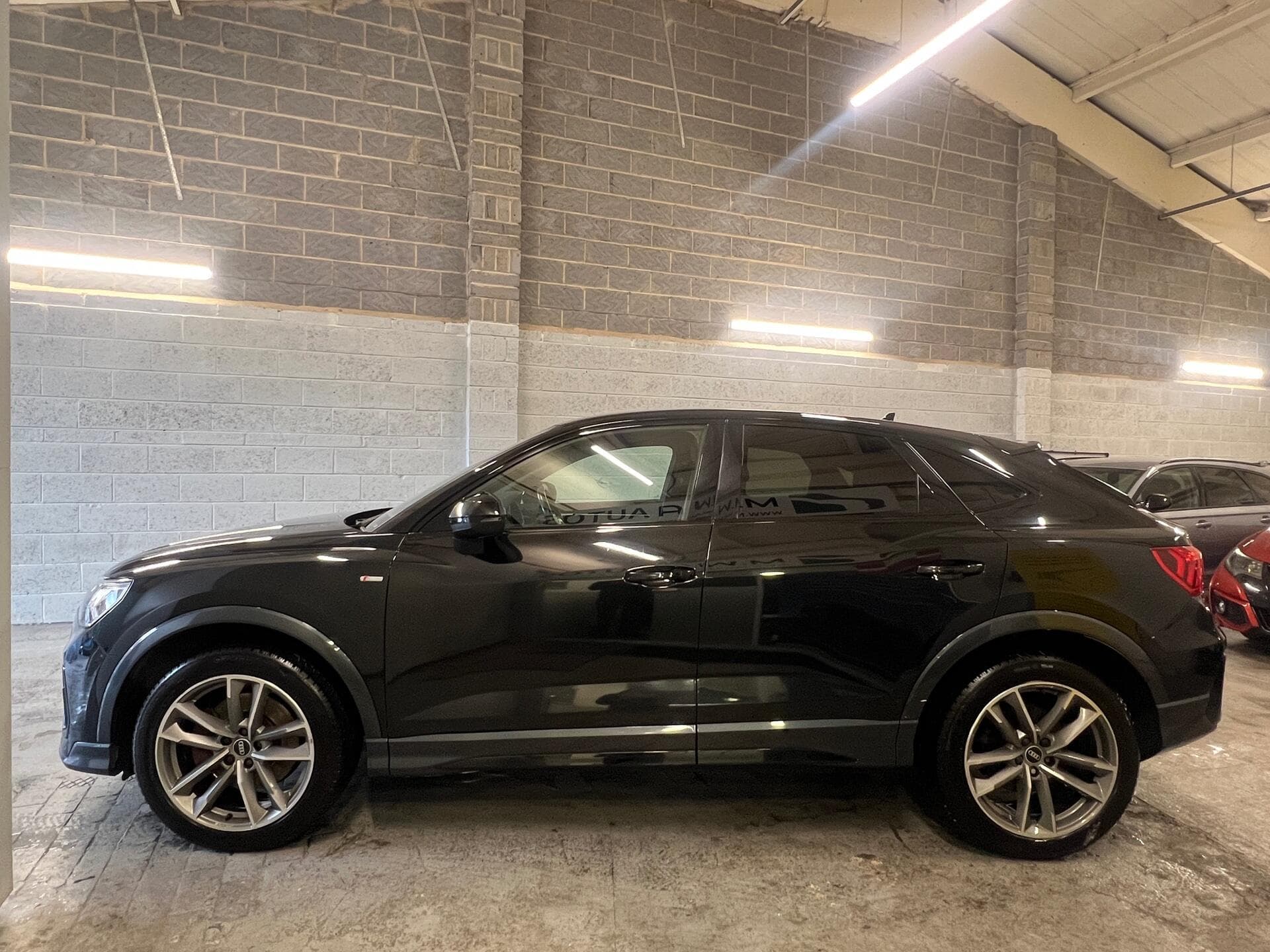 2021 Audi Q3 - Thumbnail 9