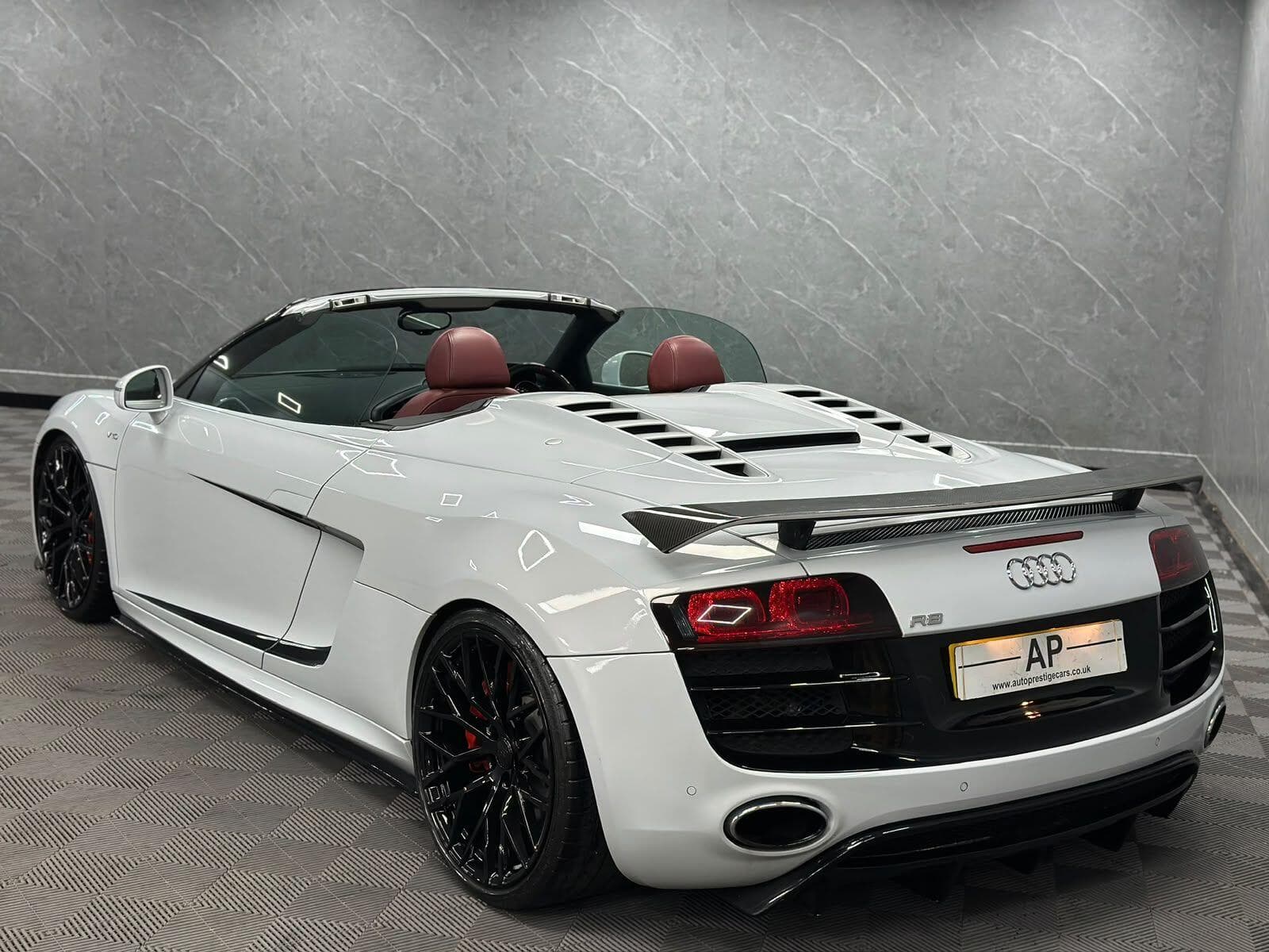 2010 Audi R8 - Thumbnail 60