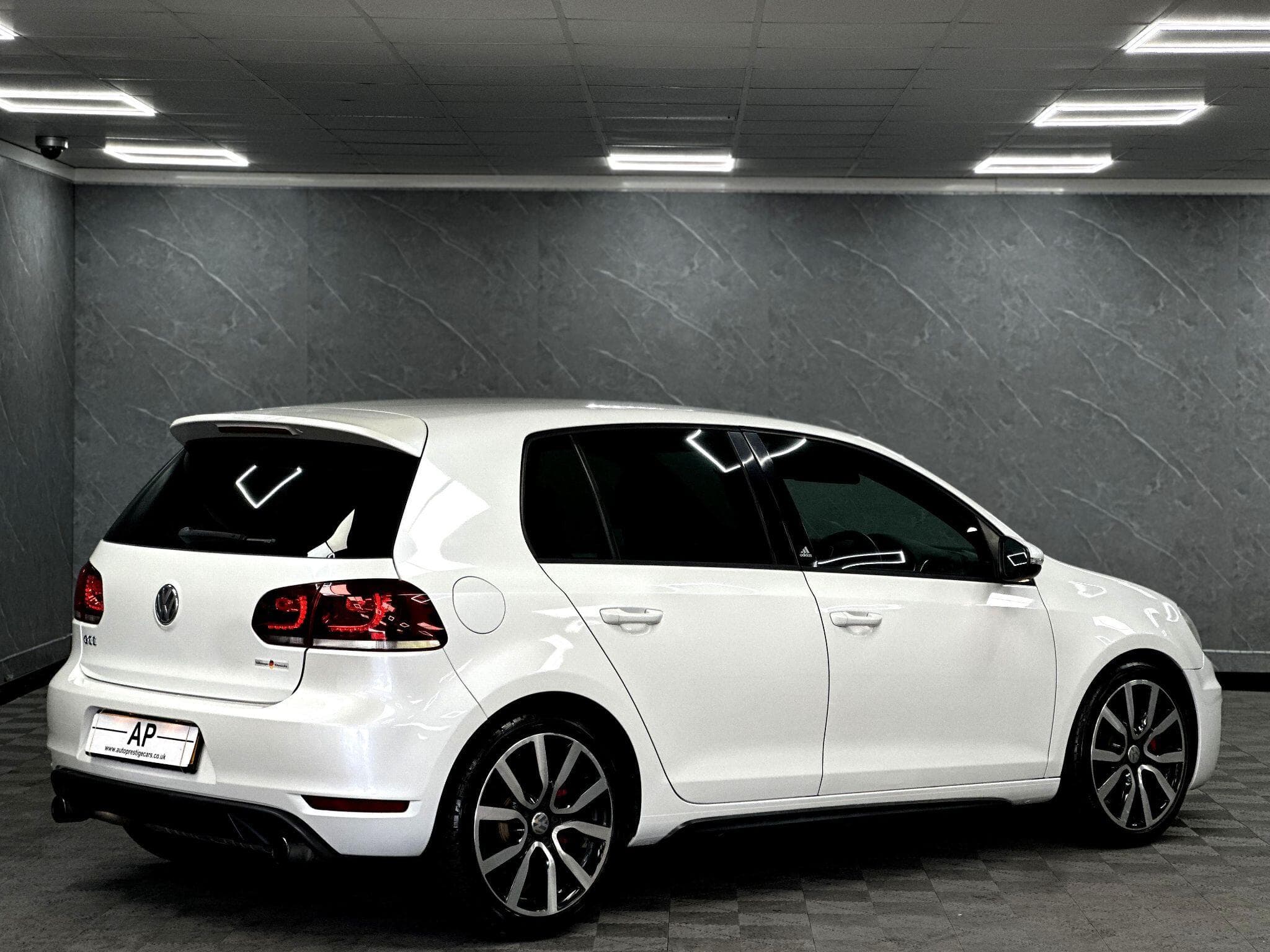 2011 Volkswagen Golf - Thumbnail 21