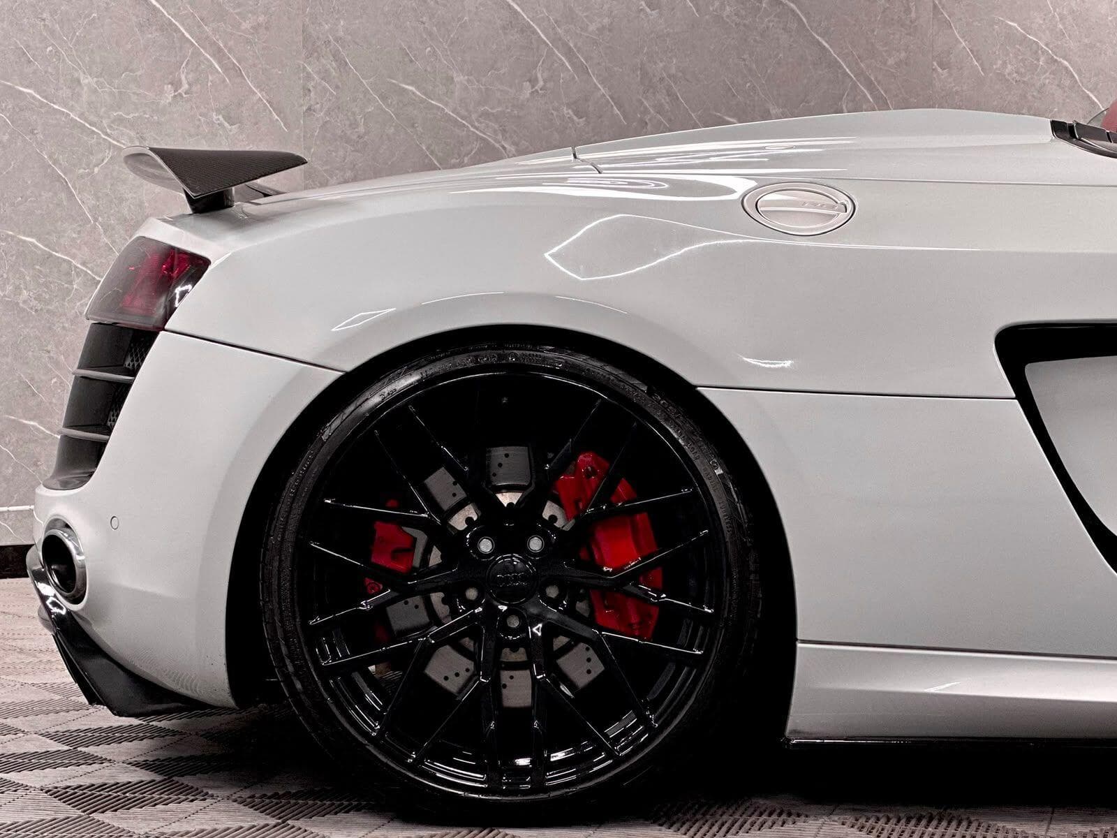 2010 Audi R8 - Thumbnail 54