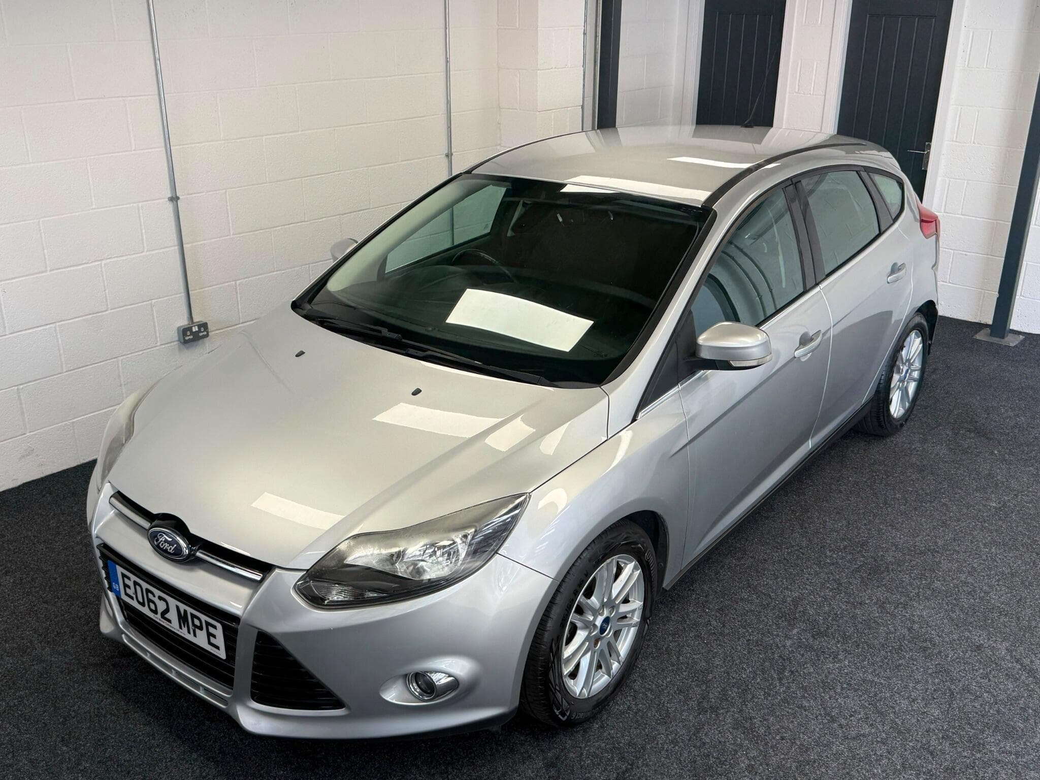 2012 Ford Focus - Thumbnail 6