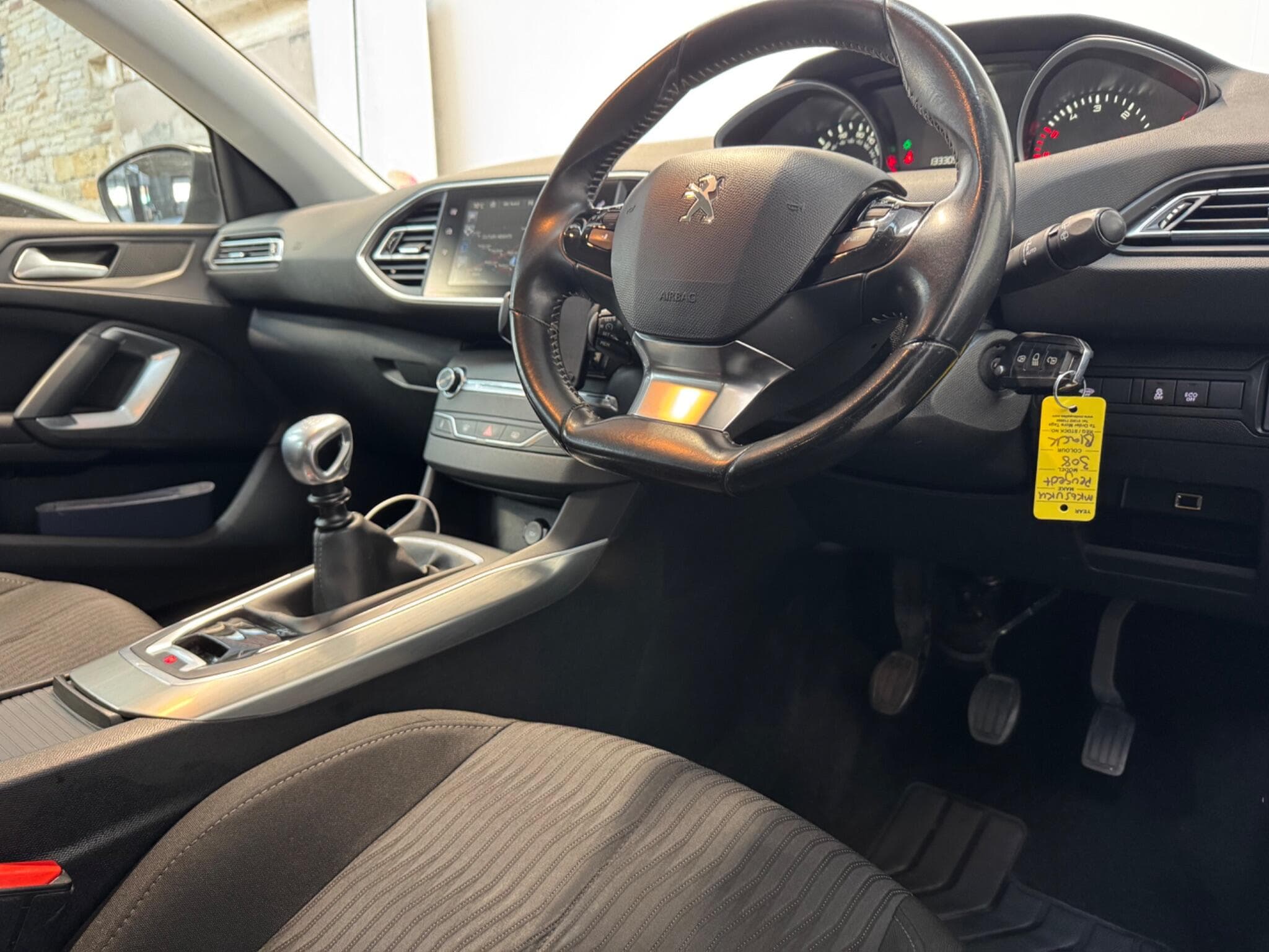 2015 Peugeot 308 - Thumbnail 3