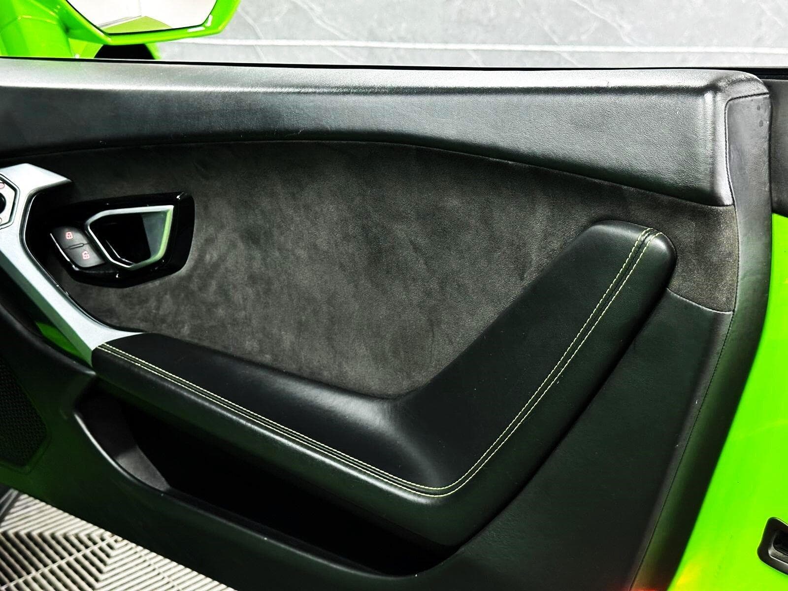 2015 Lamborghini Huracan - Thumbnail 17