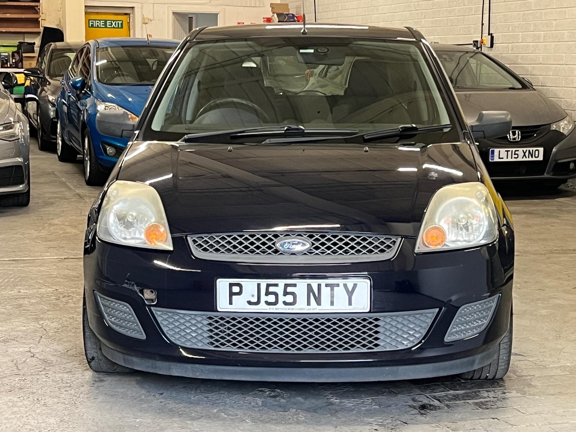 2005 Ford Fiesta - Thumbnail 6