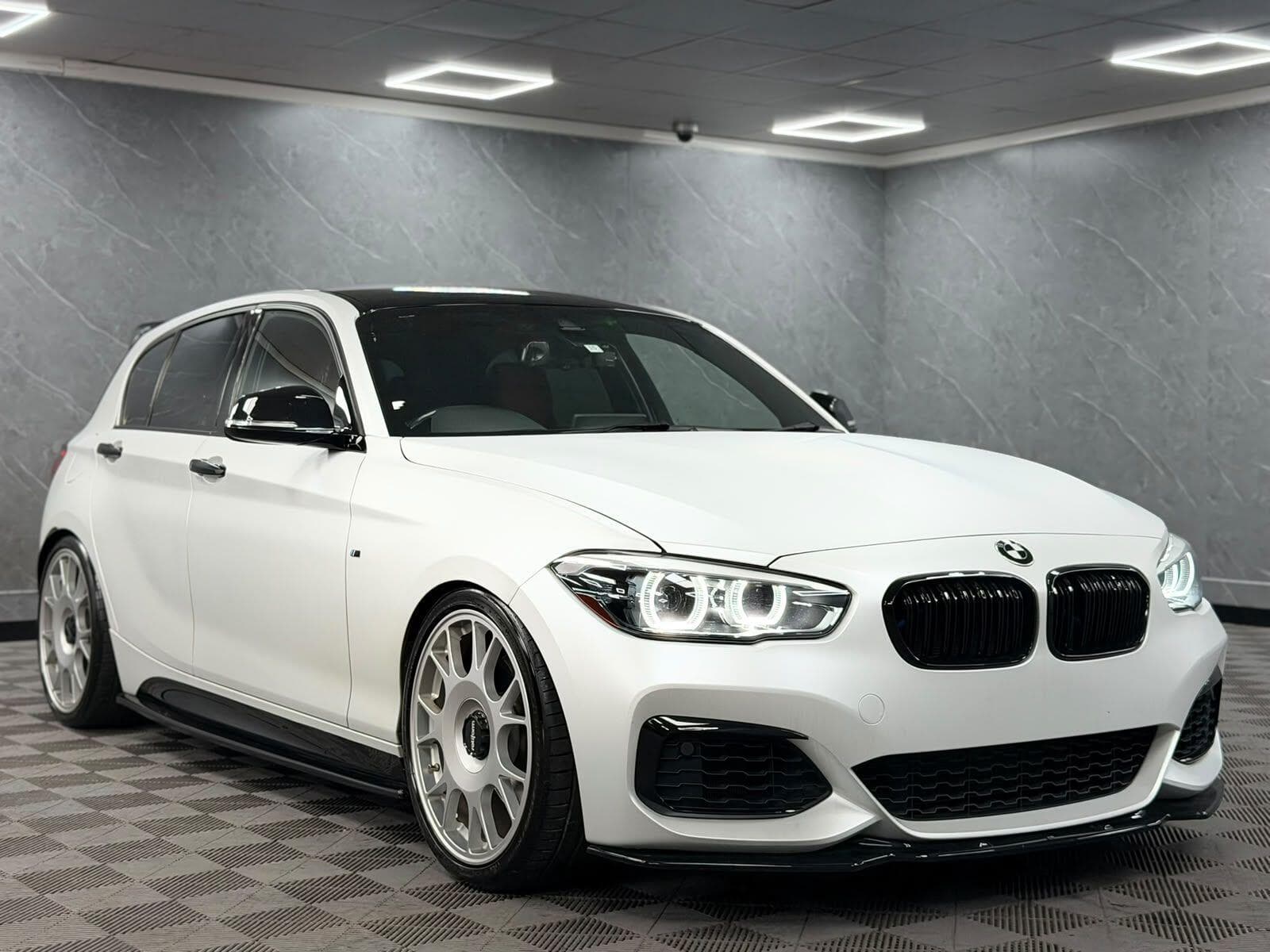 2017 BMW 1 Series - Thumbnail 17