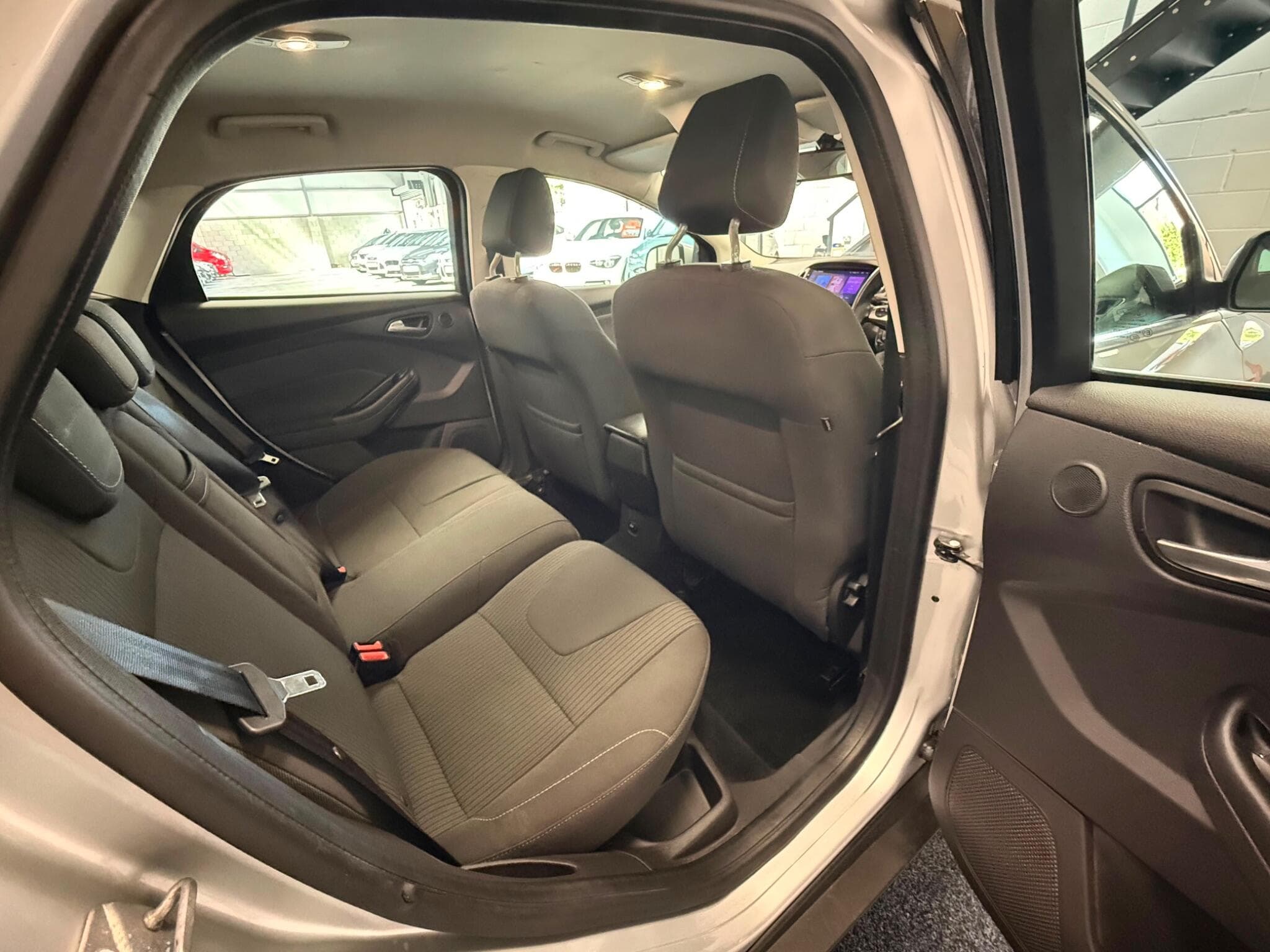 2012 Ford Focus - Thumbnail 23