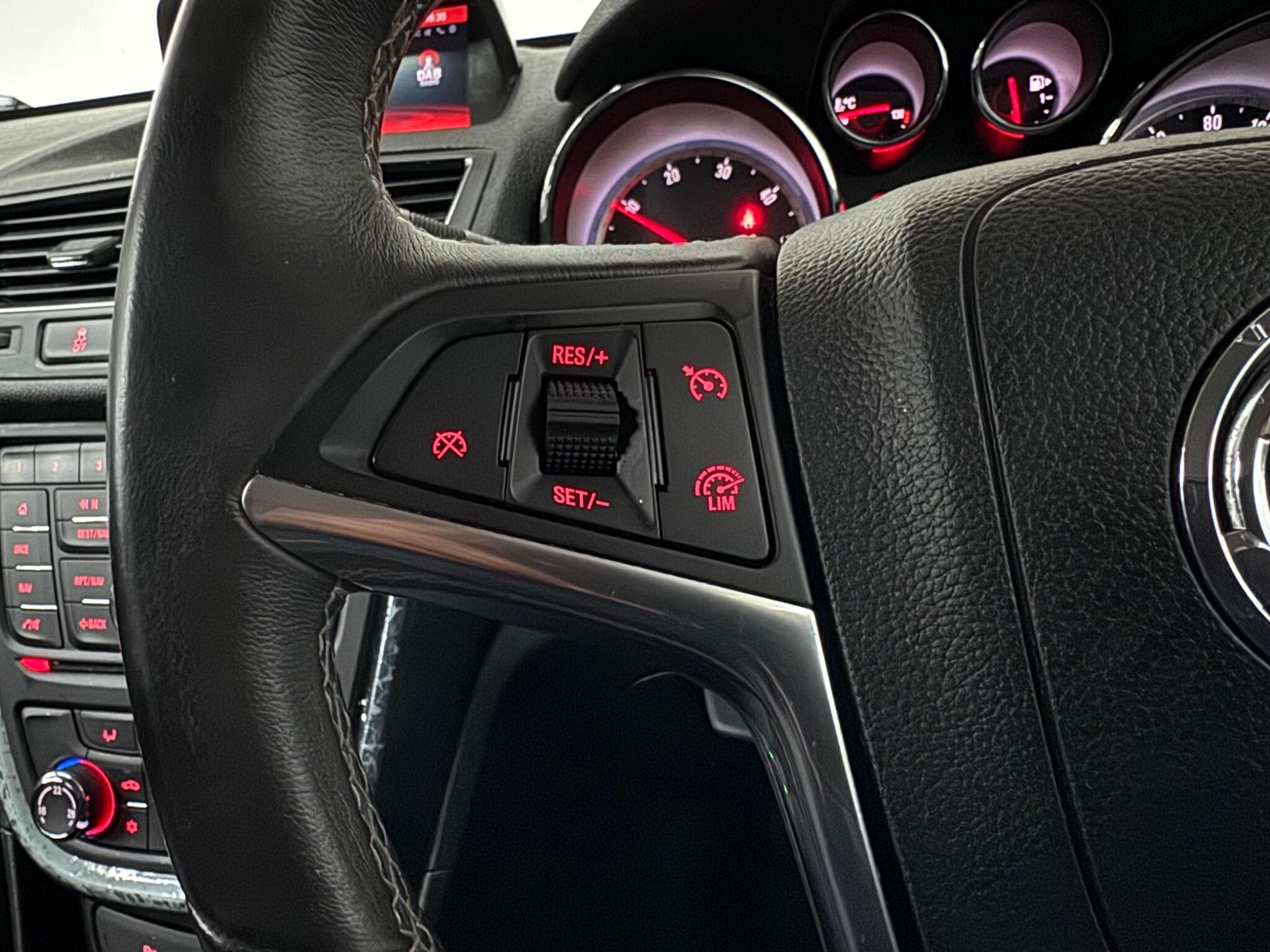 2015 Vauxhall Mokka - Thumbnail 19