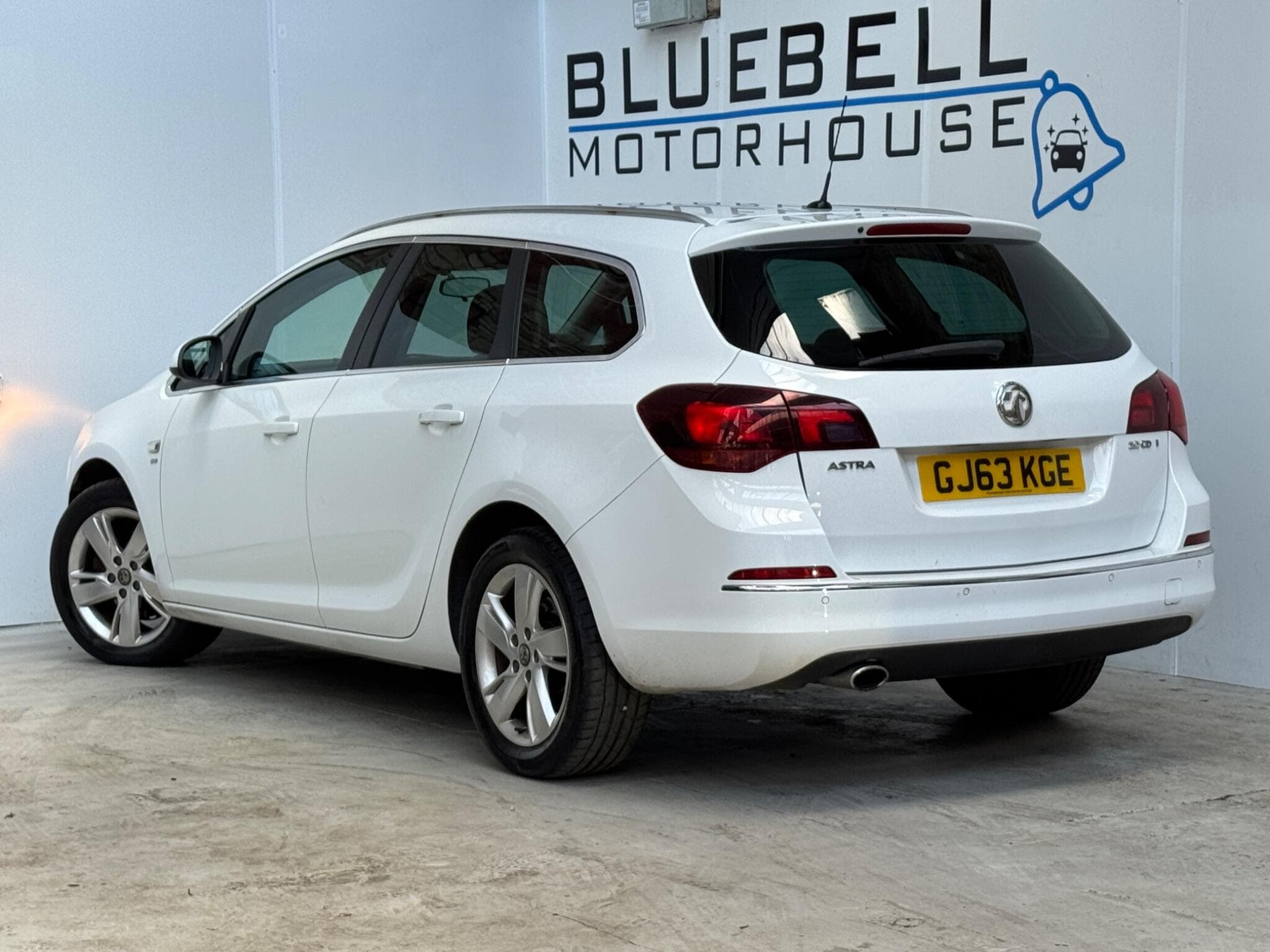 2013 Vauxhall Astra - Thumbnail 5