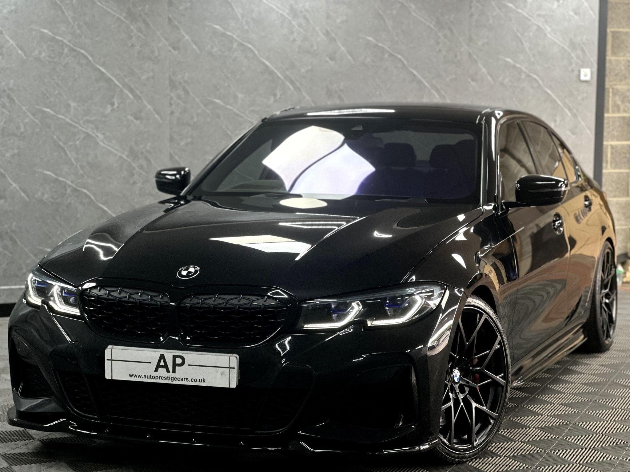 2019 BMW 3 Series - Thumbnail 12