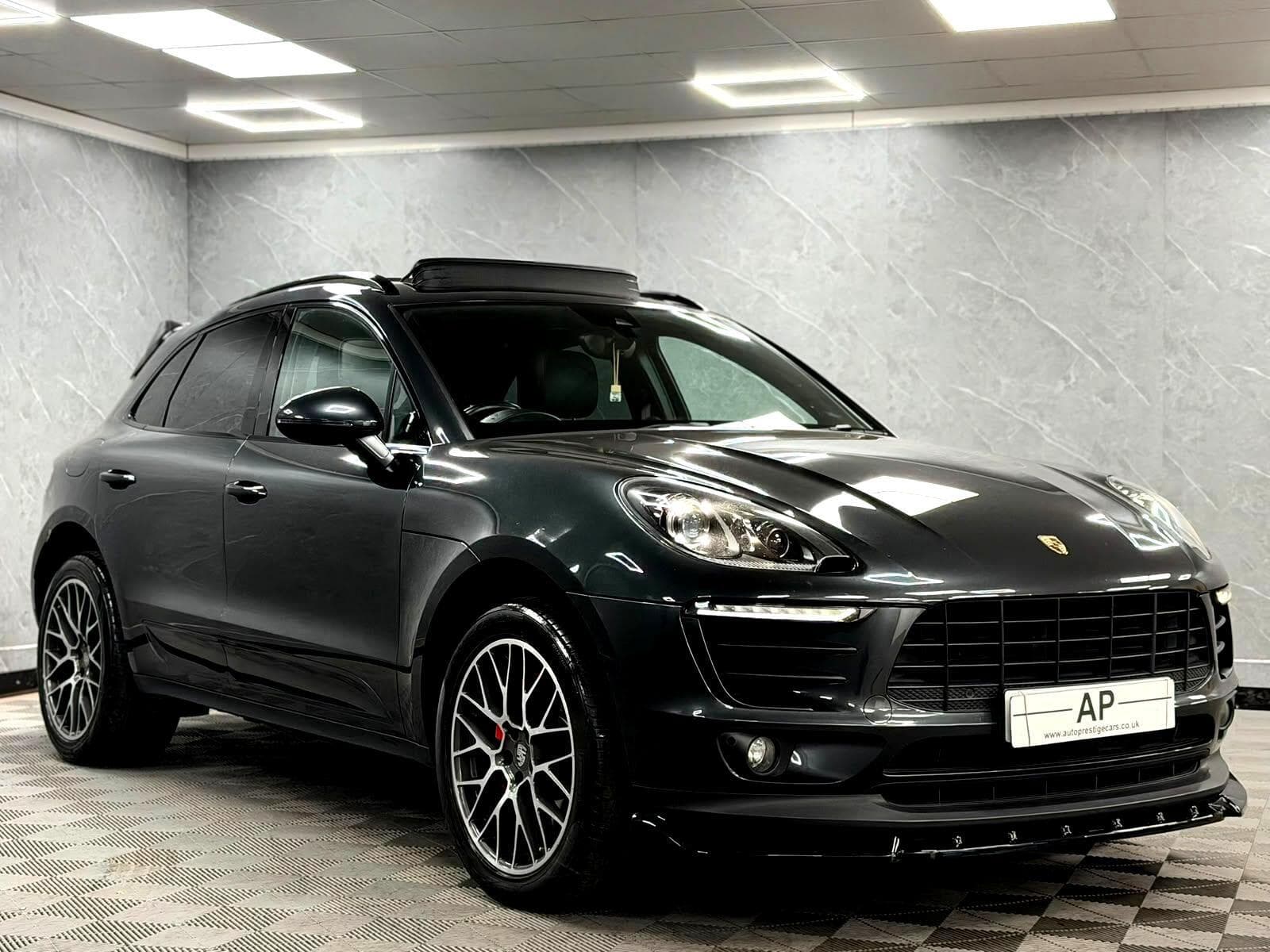 2017 Porsche Macan - Thumbnail 16