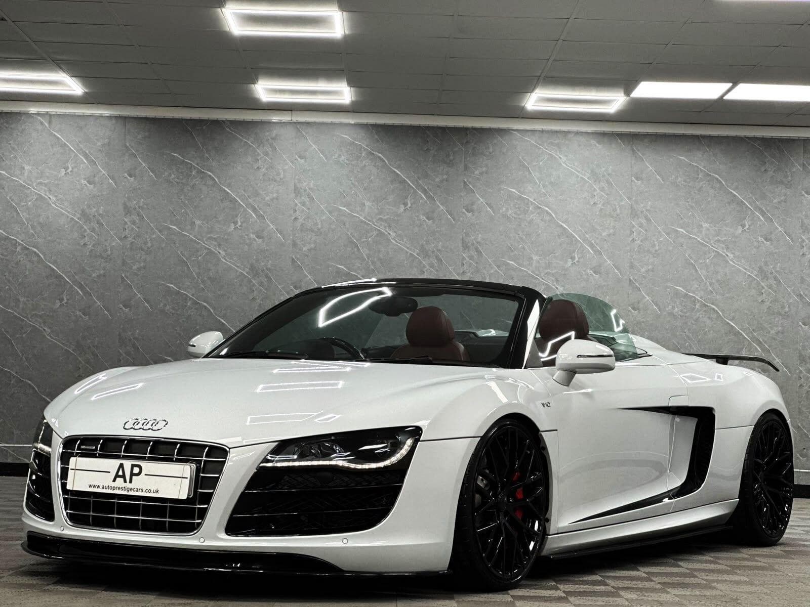 2010 Audi R8 - Thumbnail 24