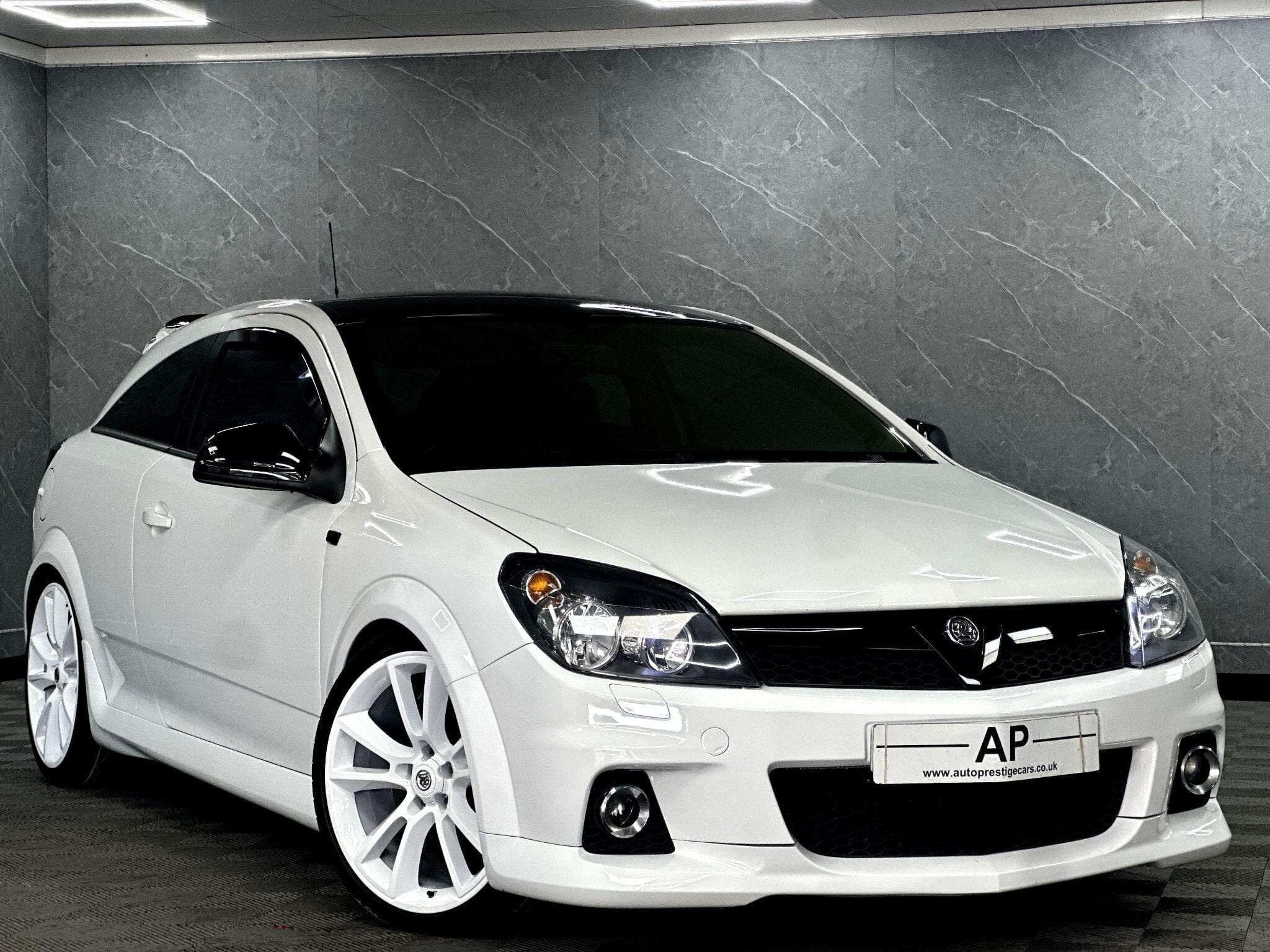 2010 Vauxhall Astra - Thumbnail 5