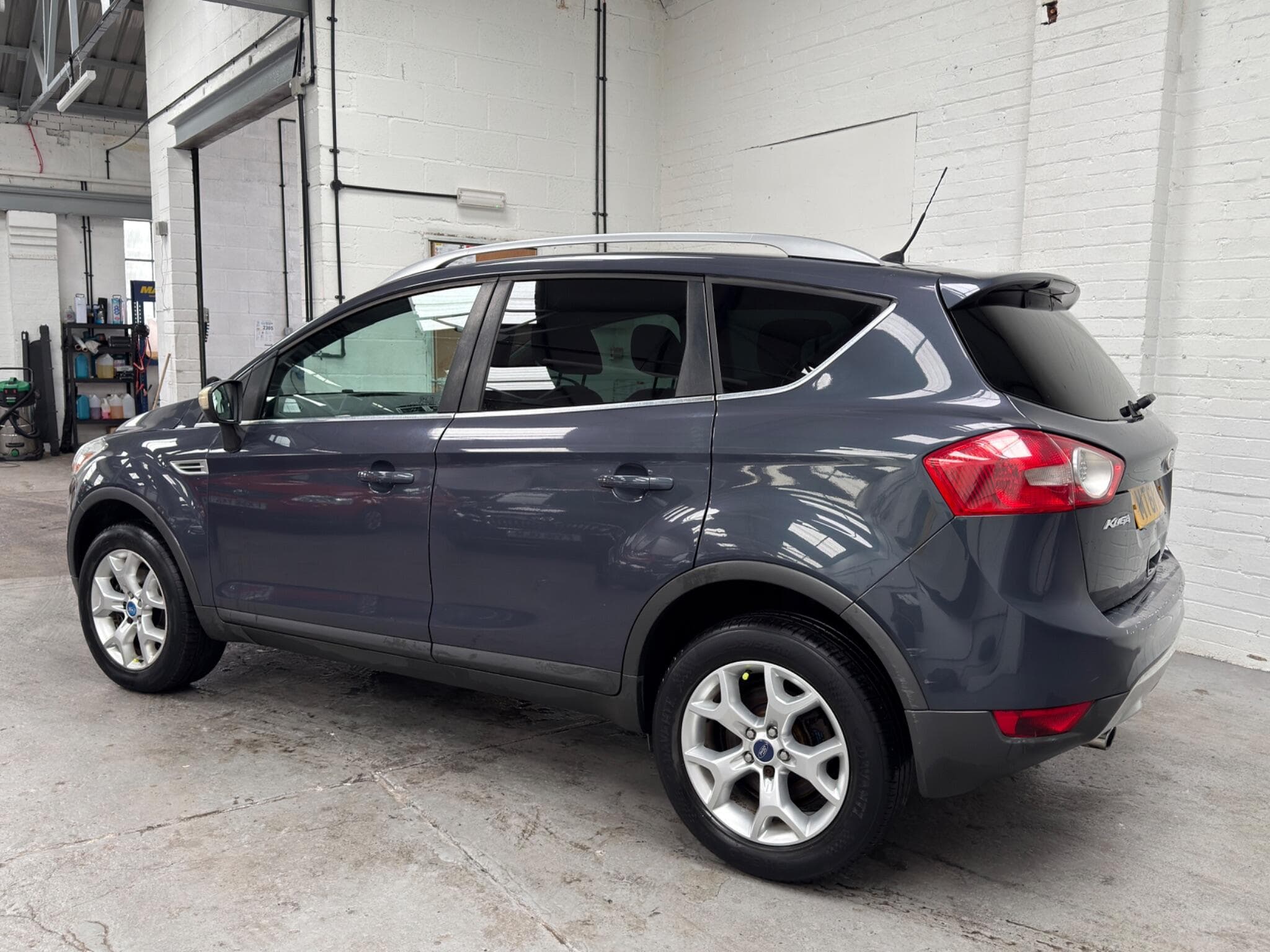 2011 Ford Kuga - Thumbnail 20