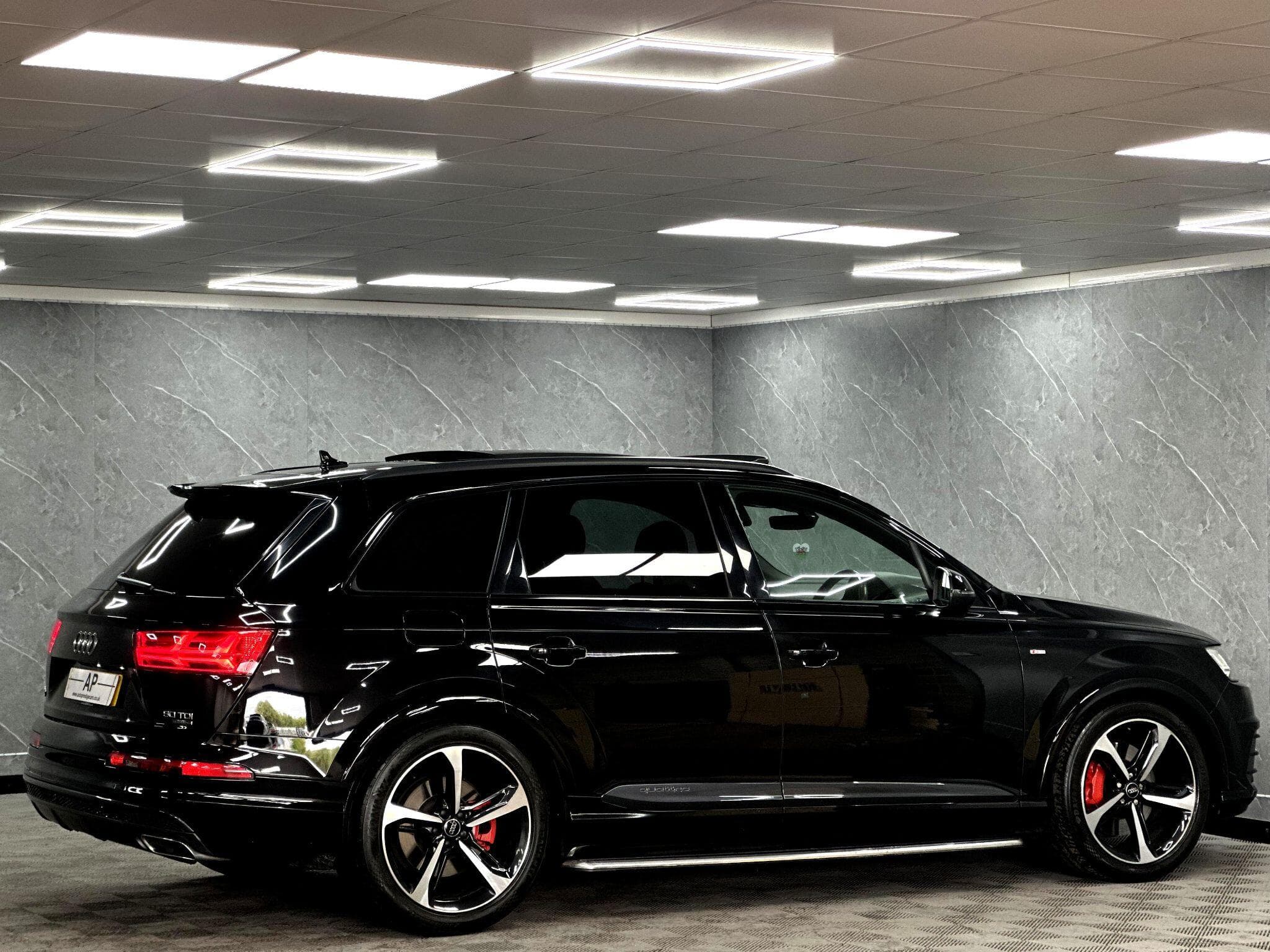 2019 Audi Q7 - Thumbnail 14