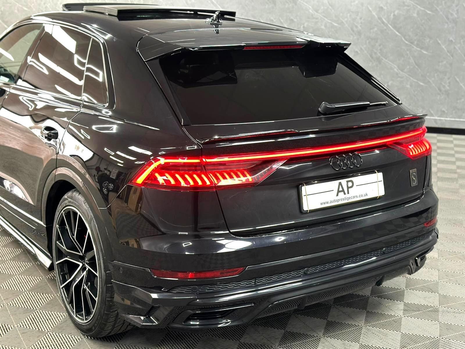 2019 Audi Q8 - Thumbnail 31