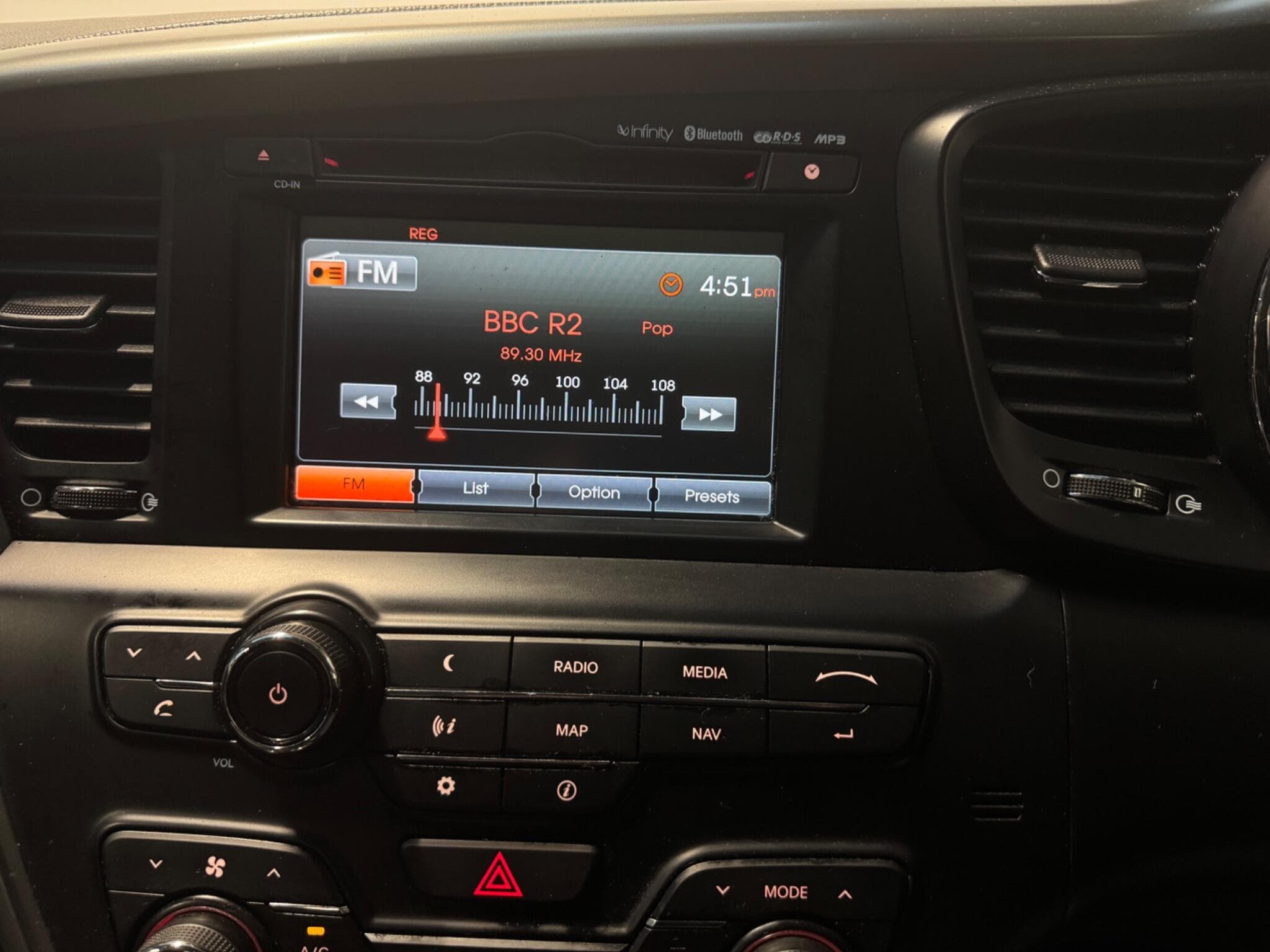 2013 Kia Optima - Thumbnail 14