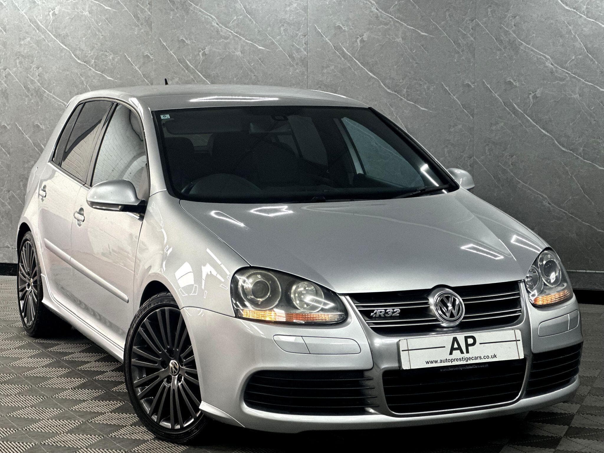 2006 Volkswagen Golf - Image 4