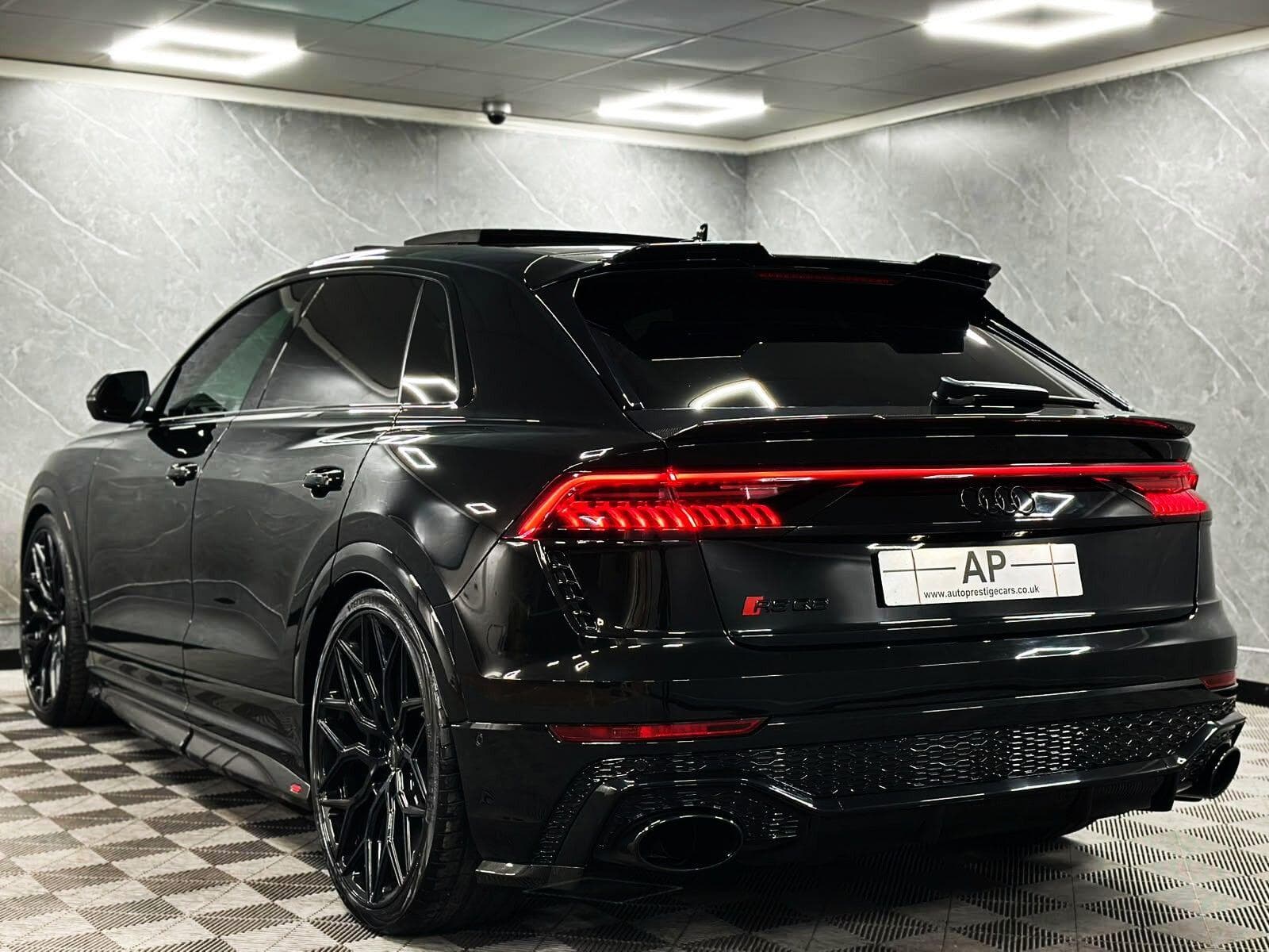 2022 Audi RSQ8 - Thumbnail 3