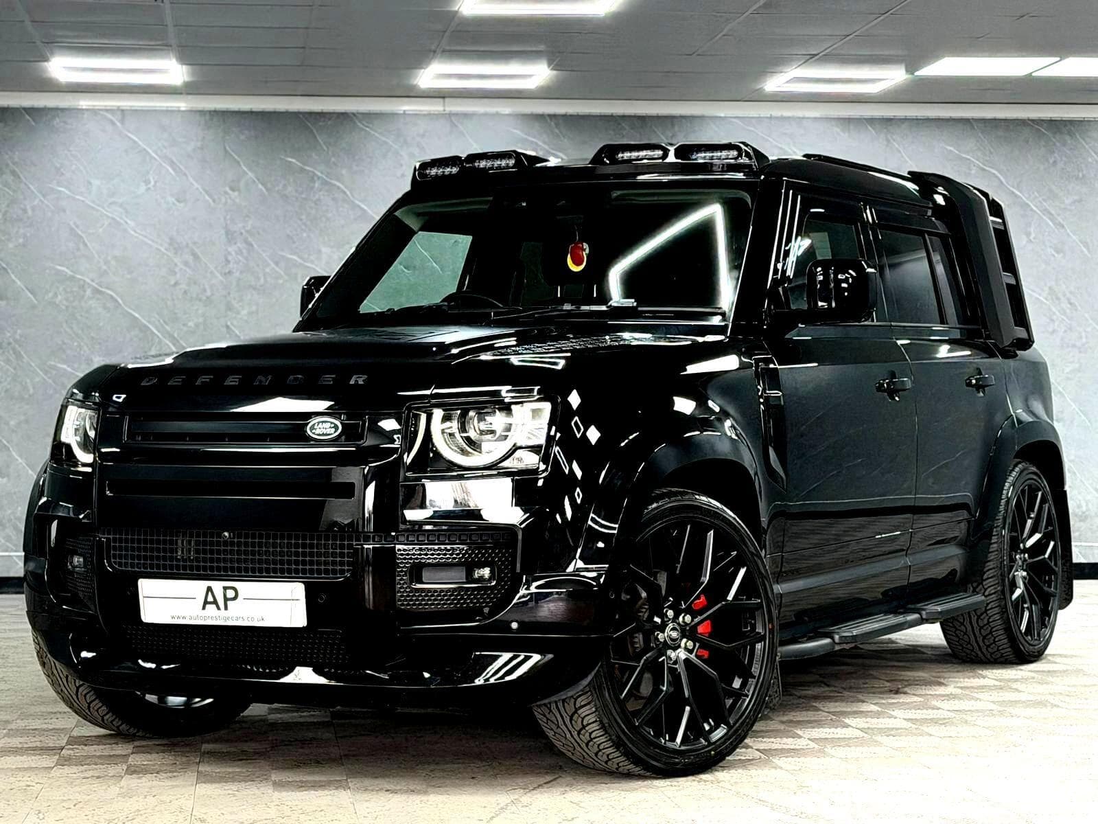 2024 Land Rover Defender 110 - Main