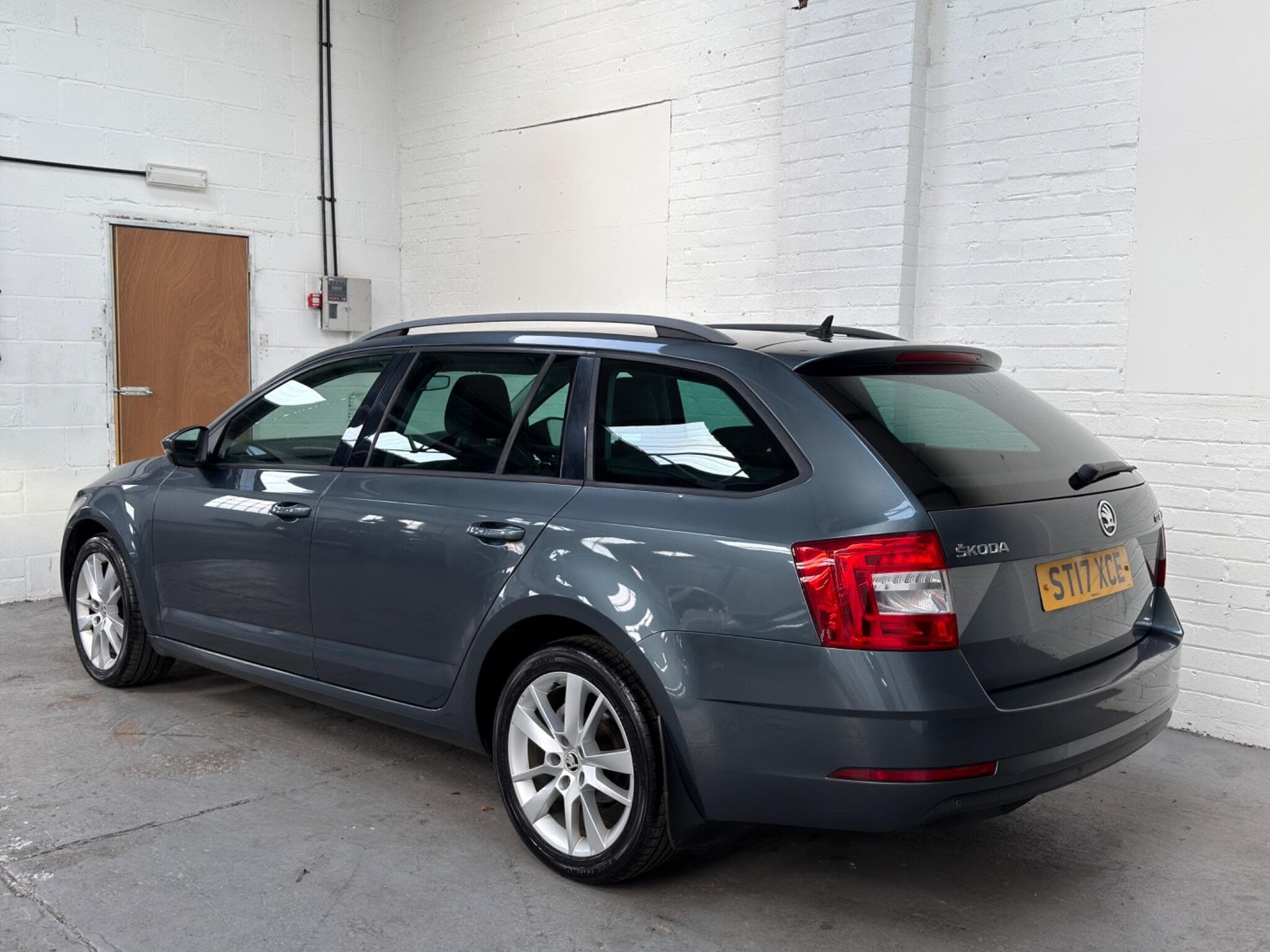 2017 Skoda Octavia - Image 4
