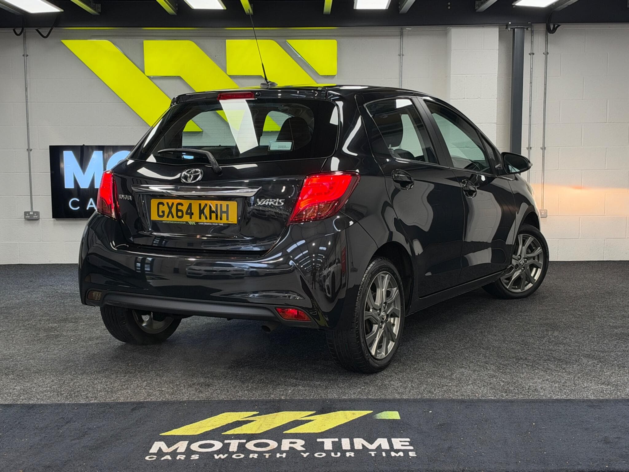 2014 Toyota Yaris - Thumbnail 12