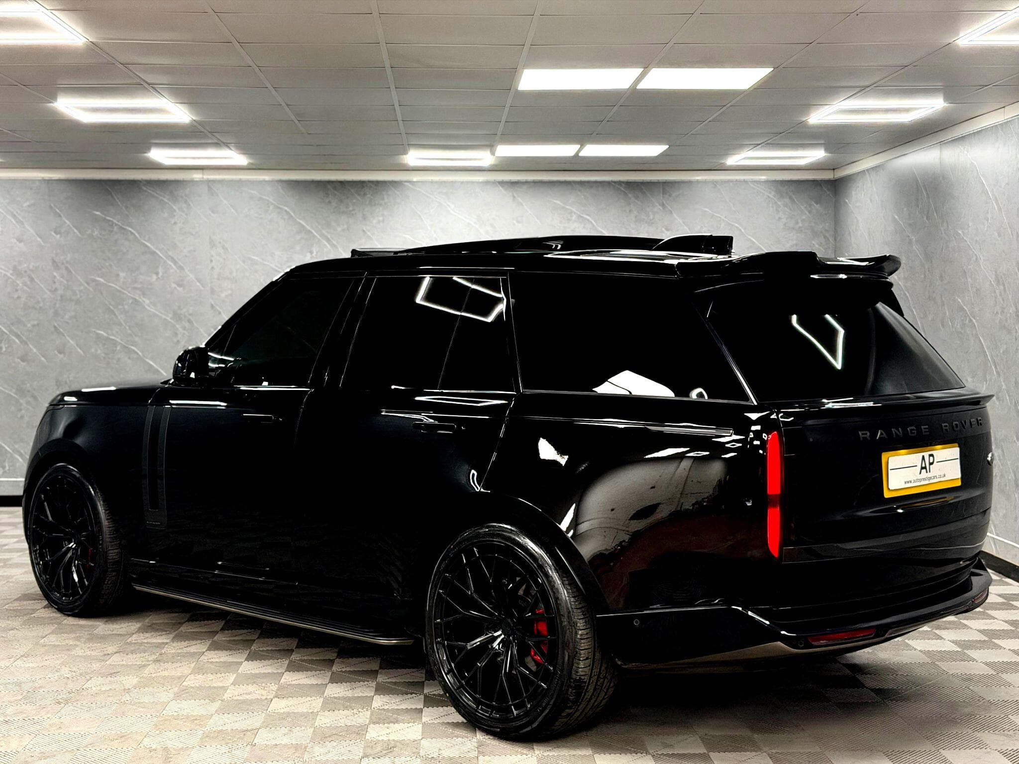 2022 Land Rover Range Rover - Thumbnail 23