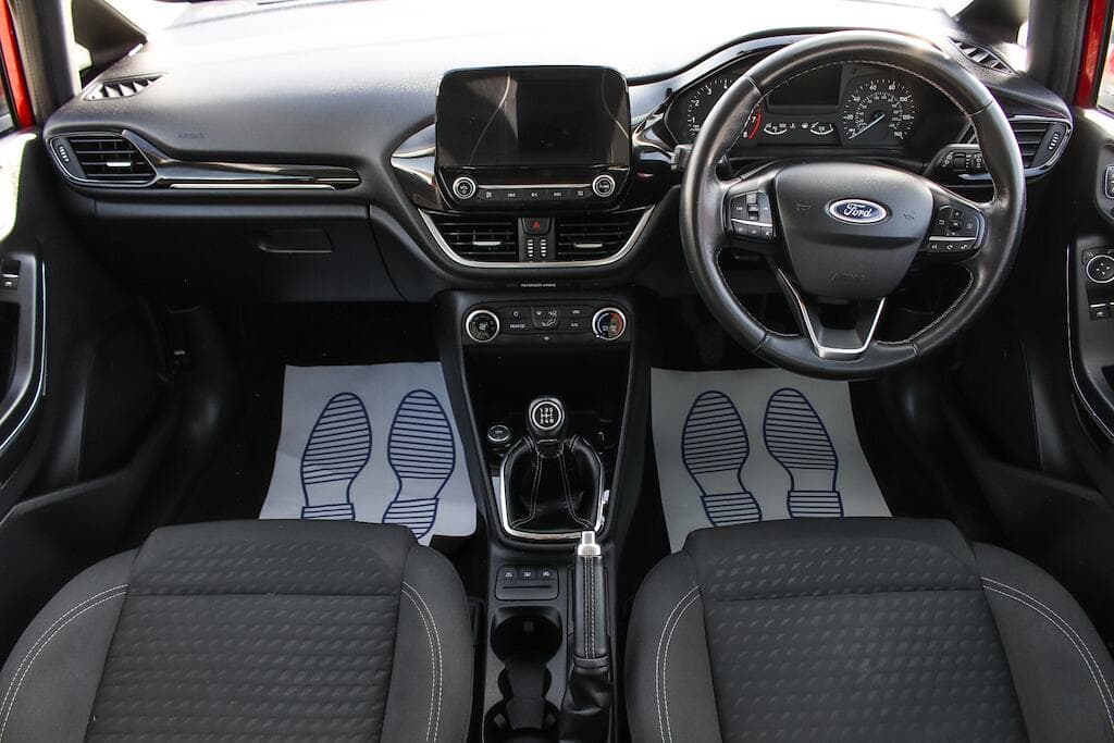 2017 Ford Fiesta - Thumbnail 22