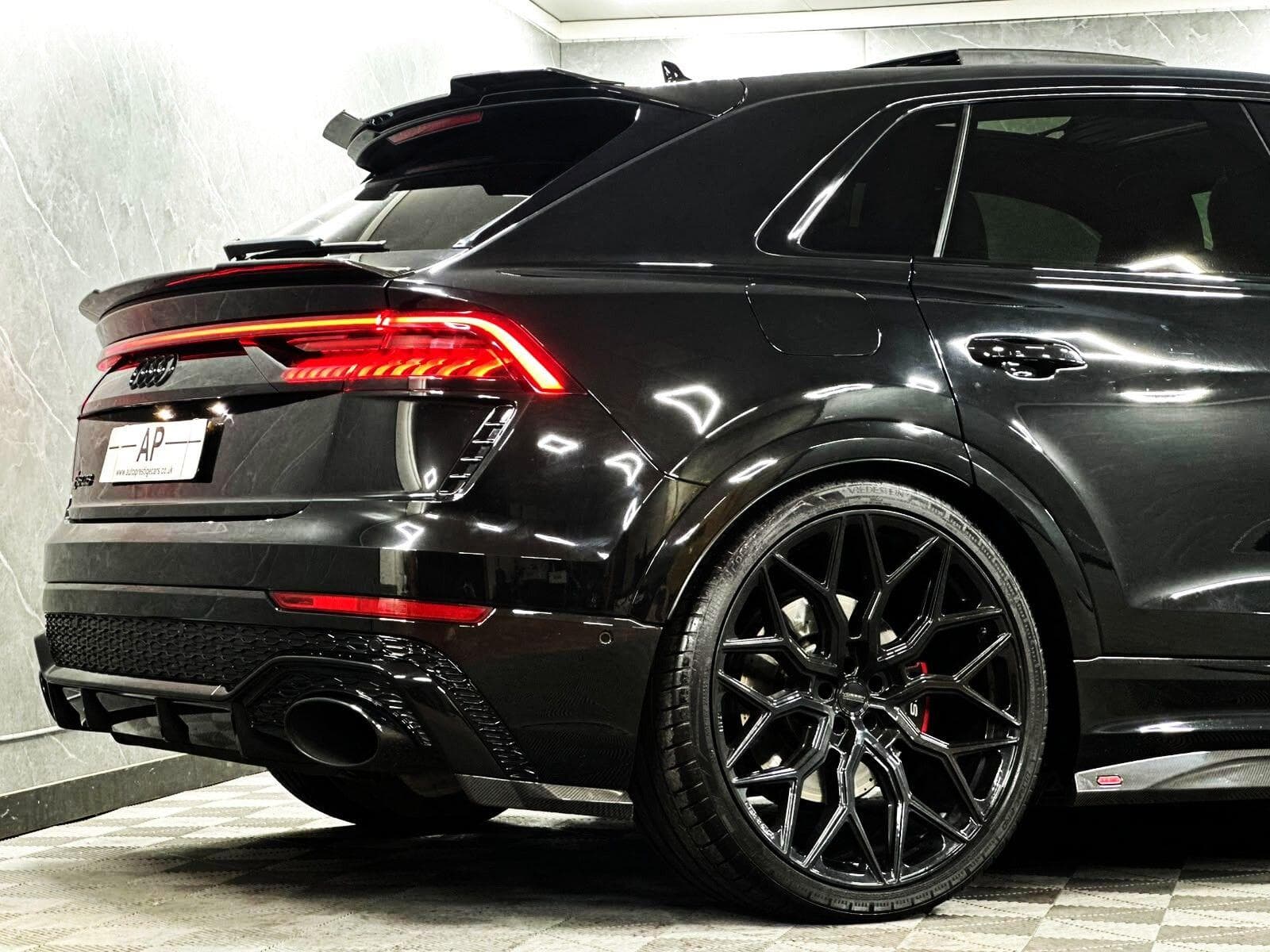 2022 Audi RSQ8 - Thumbnail 6