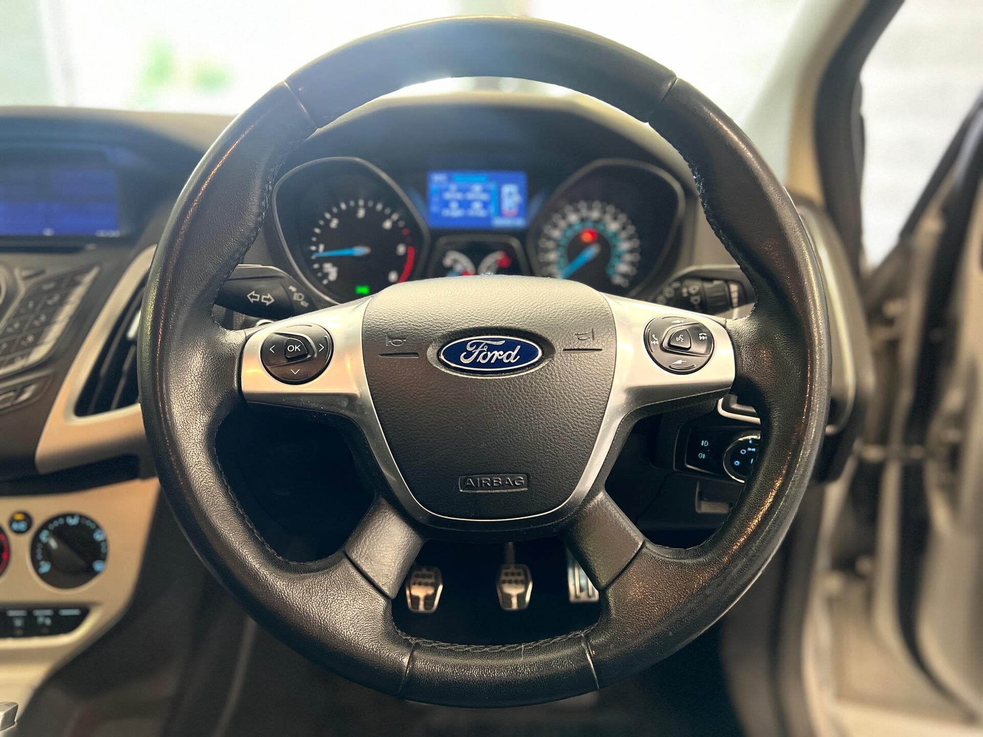 2014 Ford Focus - Thumbnail 30