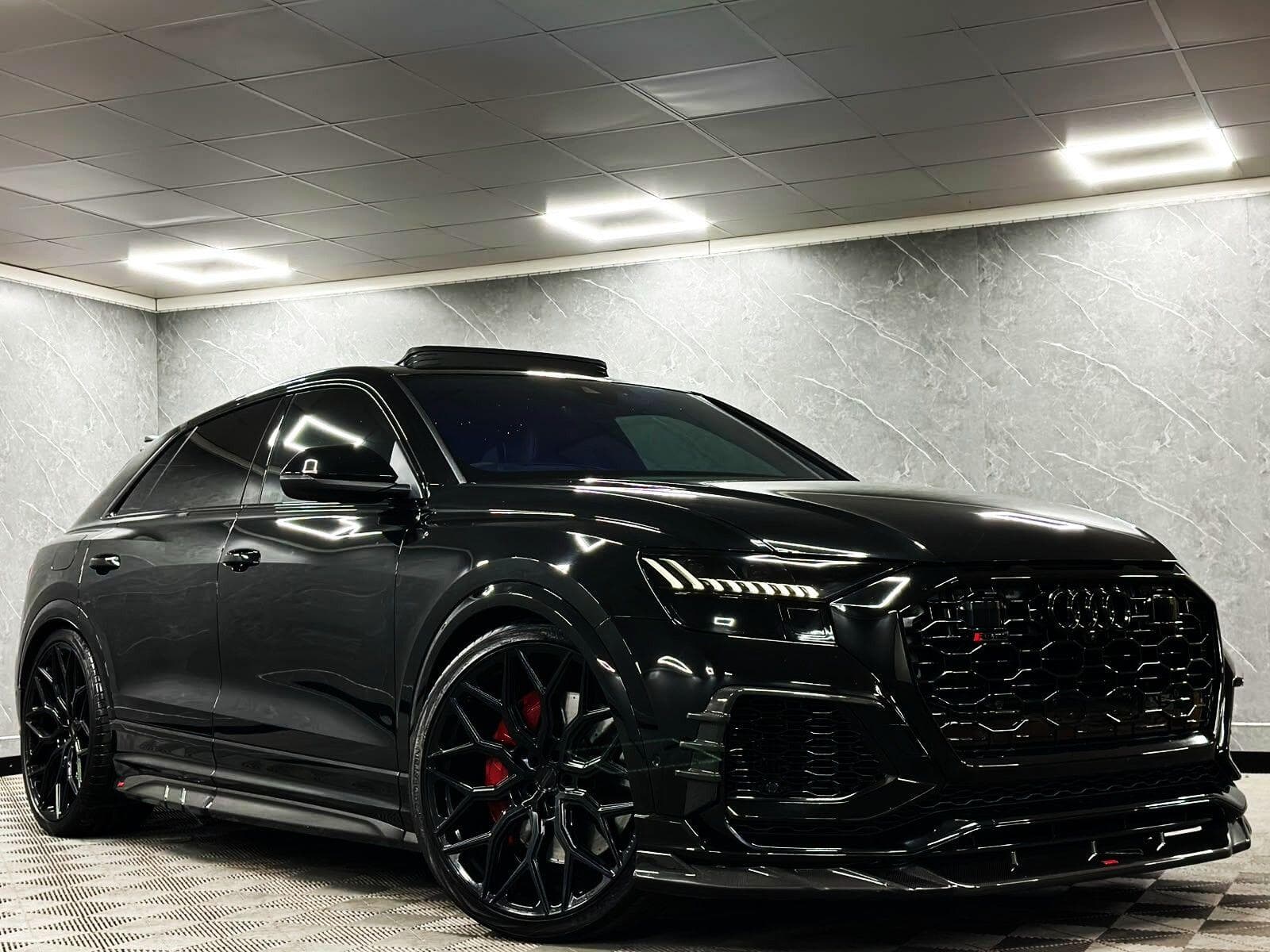 2022 Audi RSQ8 - Main