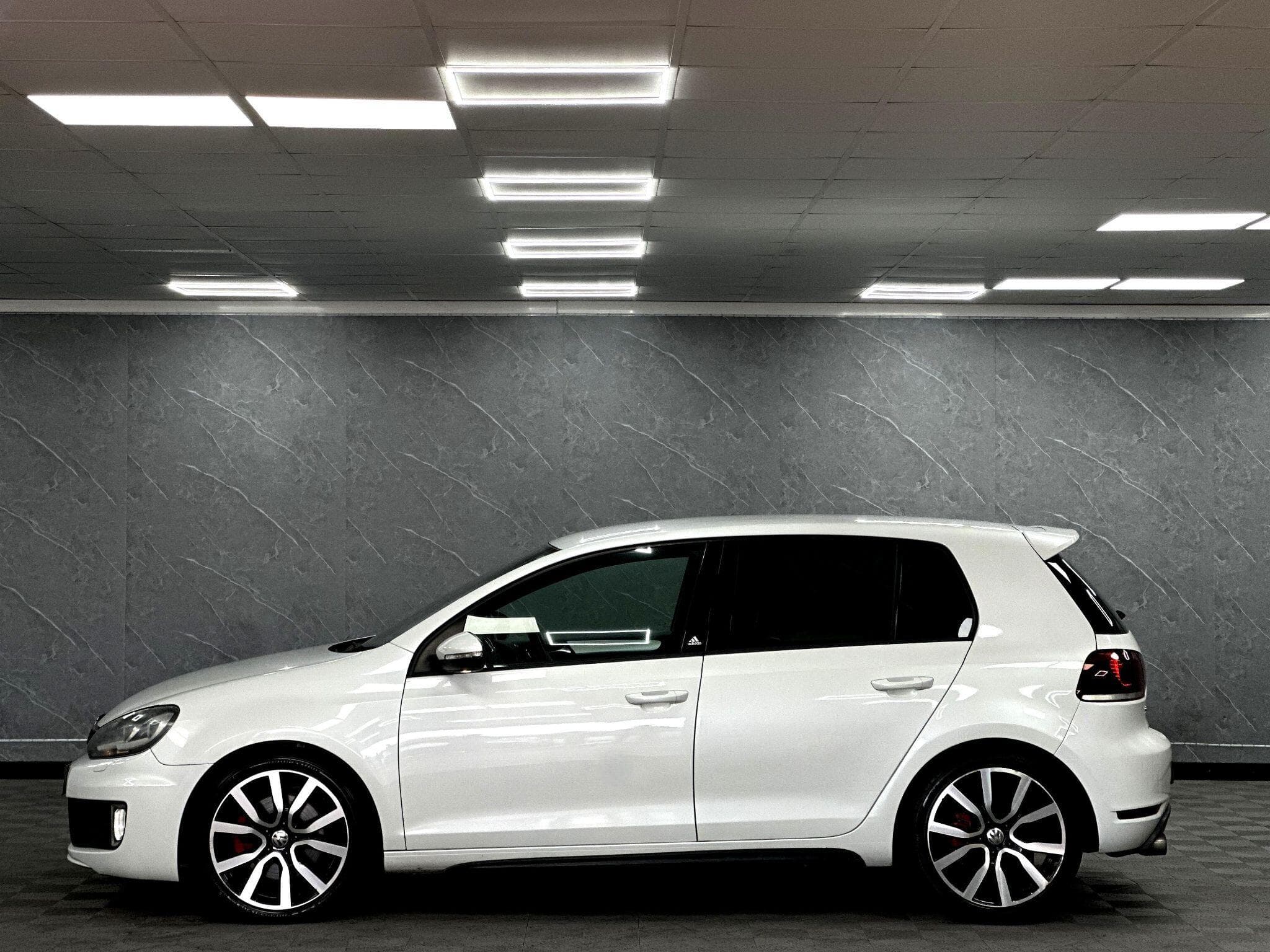 2011 Volkswagen Golf - Thumbnail 16